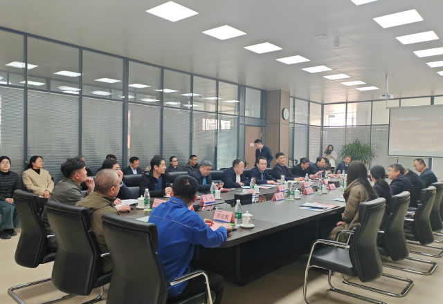 山东国家标准技术审评中心到多米官方网页版调研标准化工作