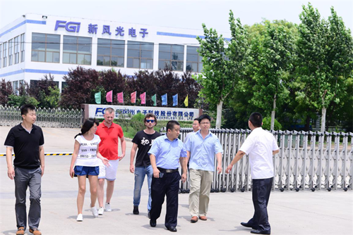 俄罗斯某股份有限公司客人莅临多米官方网页版考察